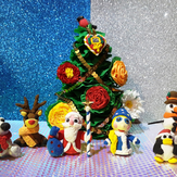 Рисунок "Новогодний хоровод - Дед Мороз и его помощники" на конкурс "Конкурс лепки "Пластилиниум""