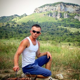 Дмитрий Бледнов